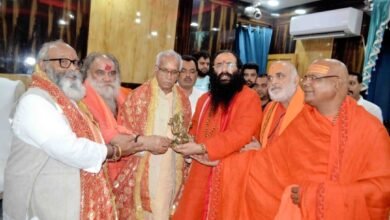 Photo of श्रीराम जन्म भूमि तीर्थ क्षेत्र न्यास के महामंत्री चंपत राय ने की श्रीमहंत रविंद्रपुरी से भेंट