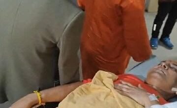 Photo of प्रयागराज-आवाहन अखाड़े के पीठाधीश्वर आचार्य सड़क हादसे में गंभीर रूप से घायल 
